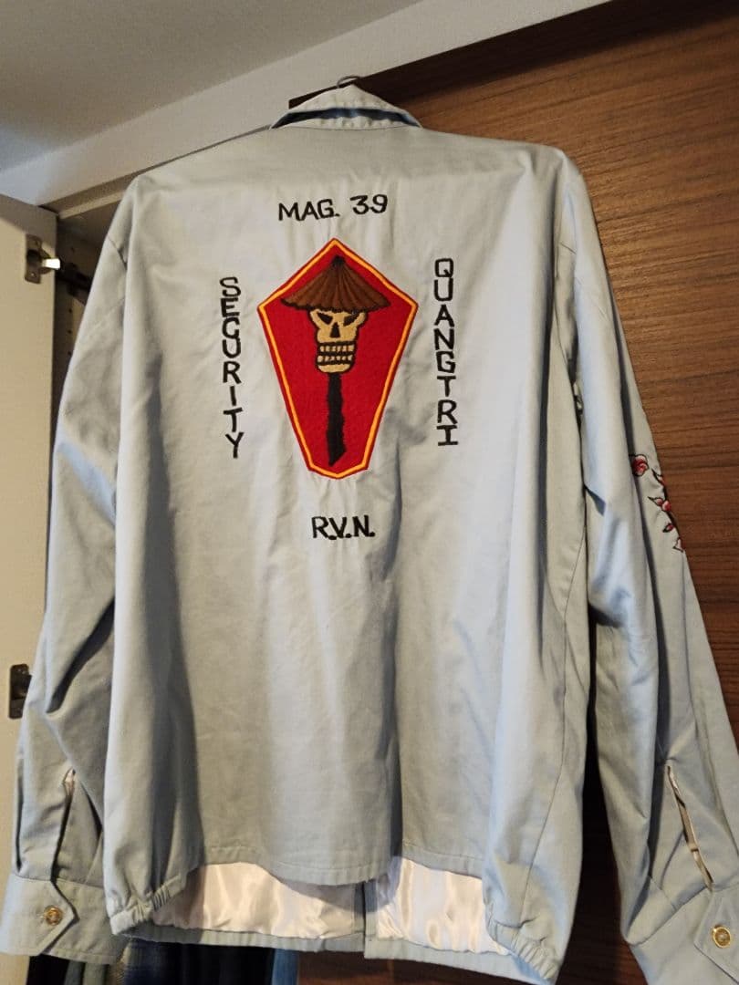 テーラー東洋 水色刺繍スカジャン ベトジャン かわしまたかひろ着用