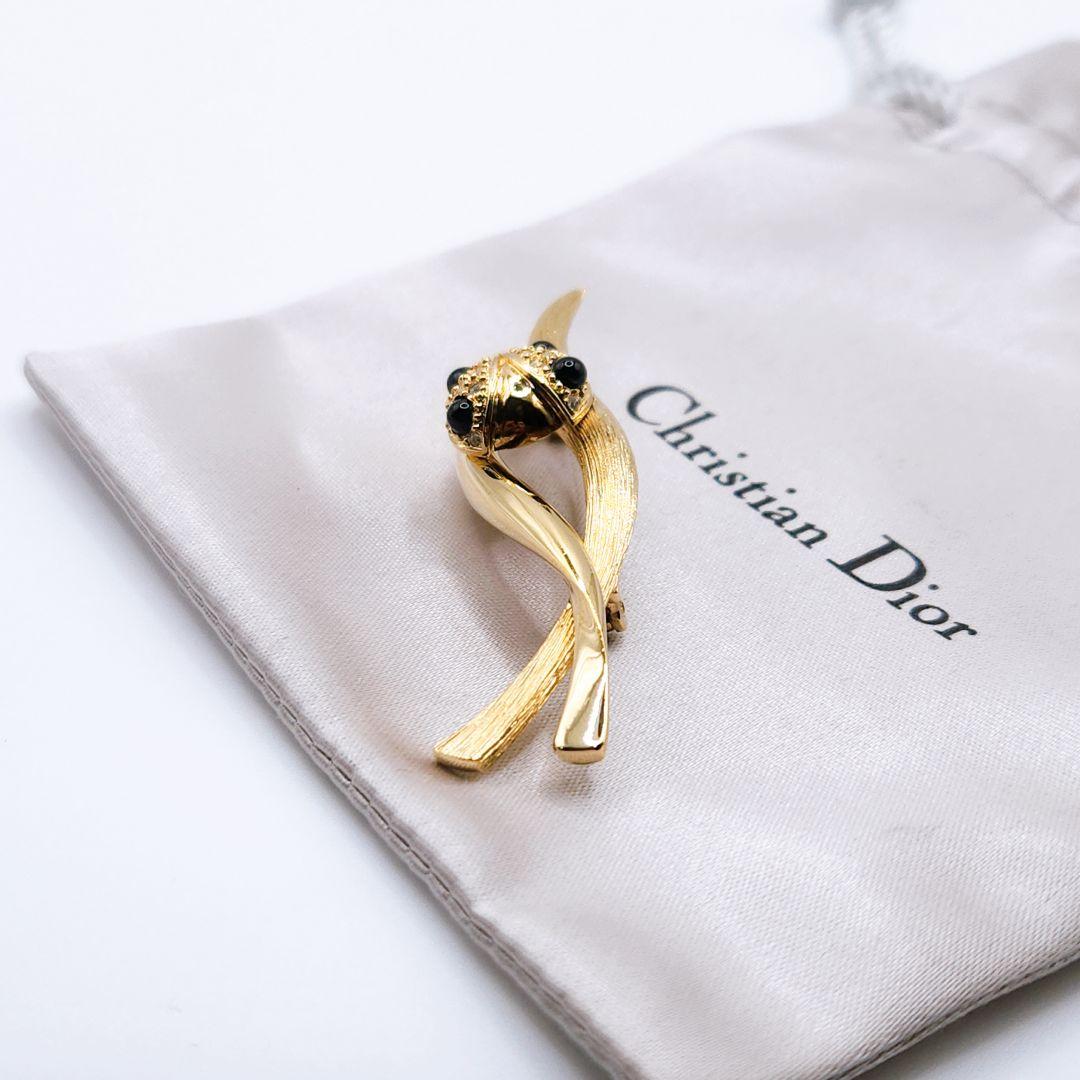 極美品✨Dior ブローチ てんとう虫 CD ロゴ 希少 刻印 - メルカリ