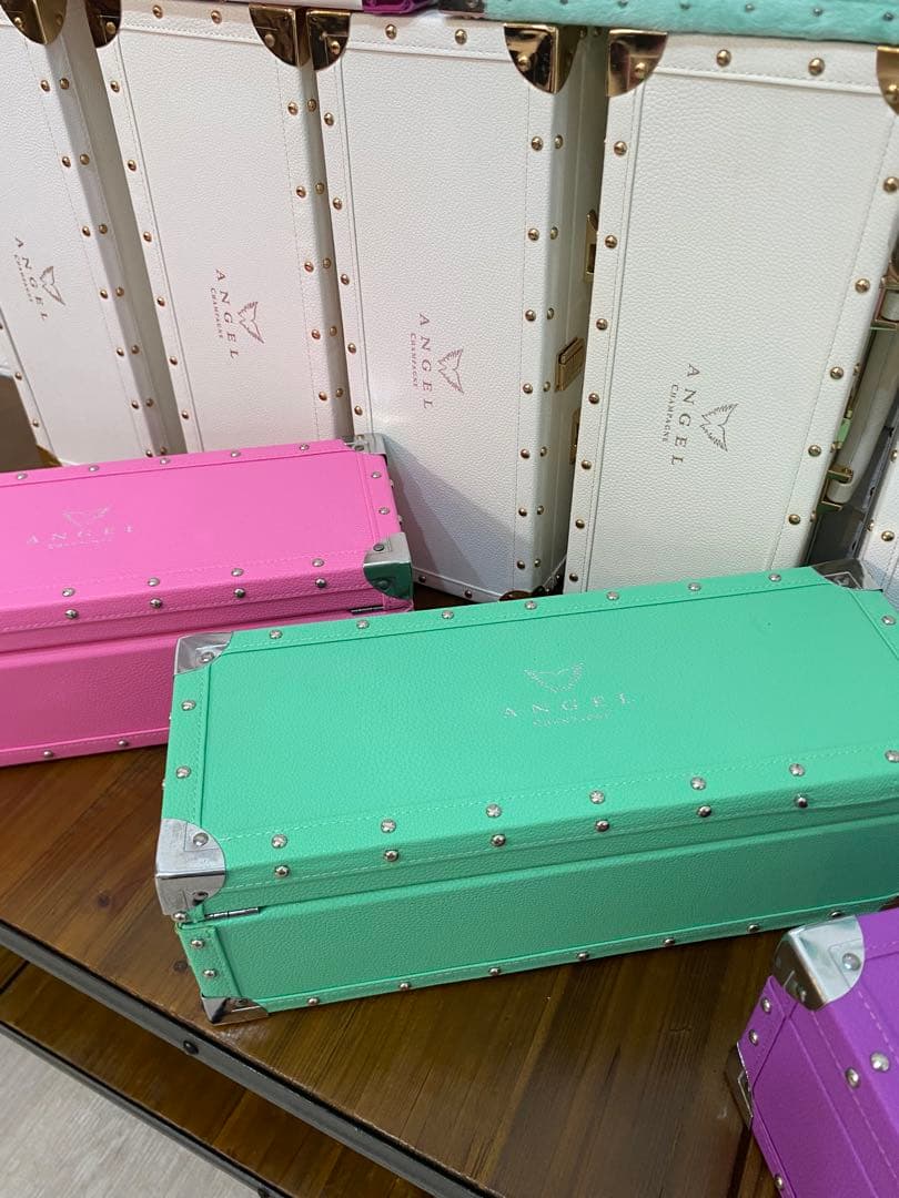 ⭐️【全国送料無料】エンジェル シャンパン 5本 空箱10個 撮影