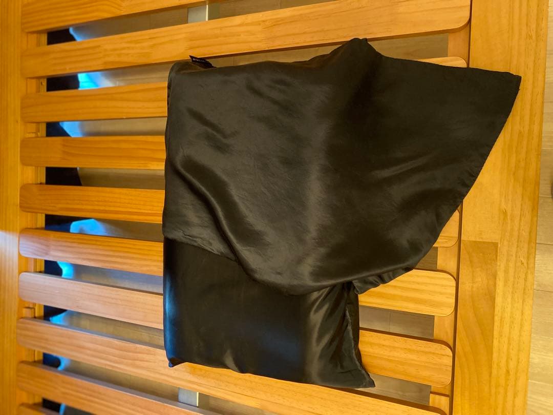 世*谷様 シルクカバー2枚付き　ヒツジのいらない枕　-至極