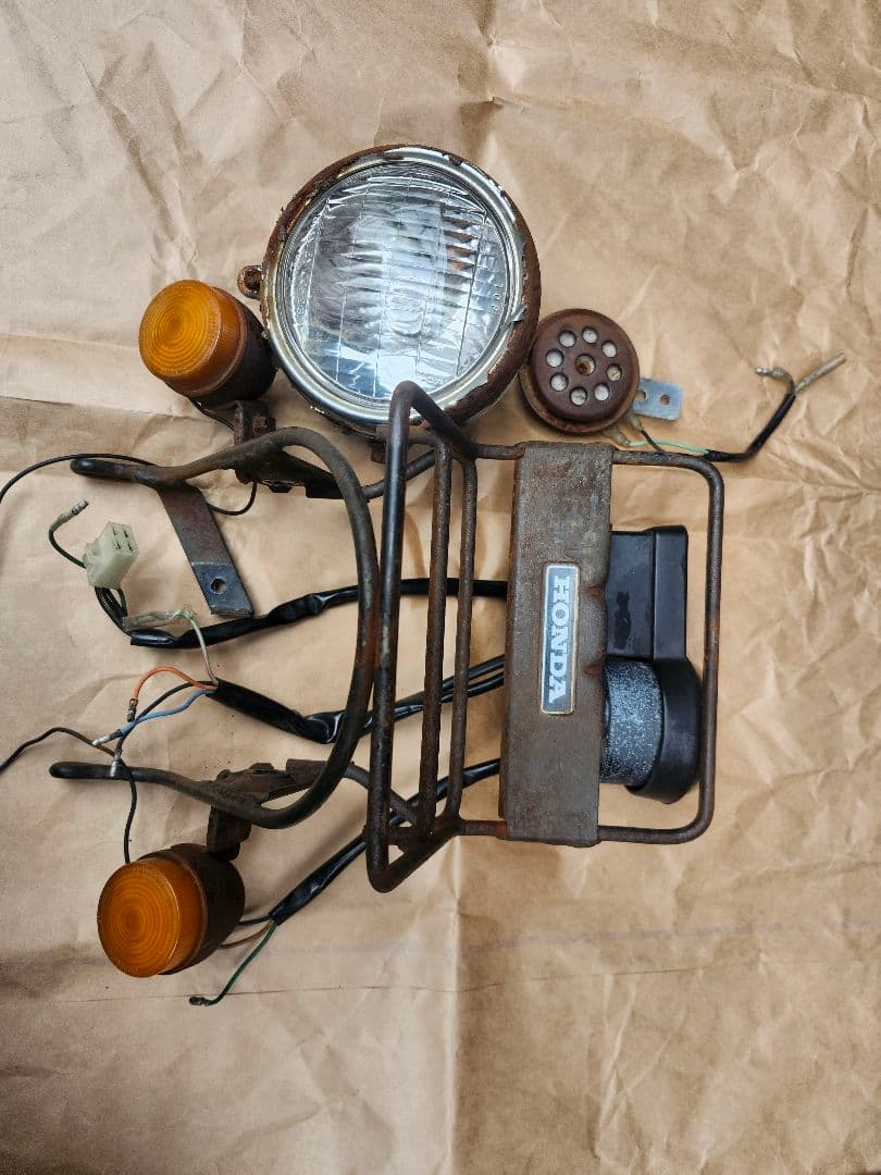 ジャンク品❗　HONDA ゴリラ　Z50J 　フロントキャリア廻り部品 楽天市場】ゴリラ フロントキャリアの通販