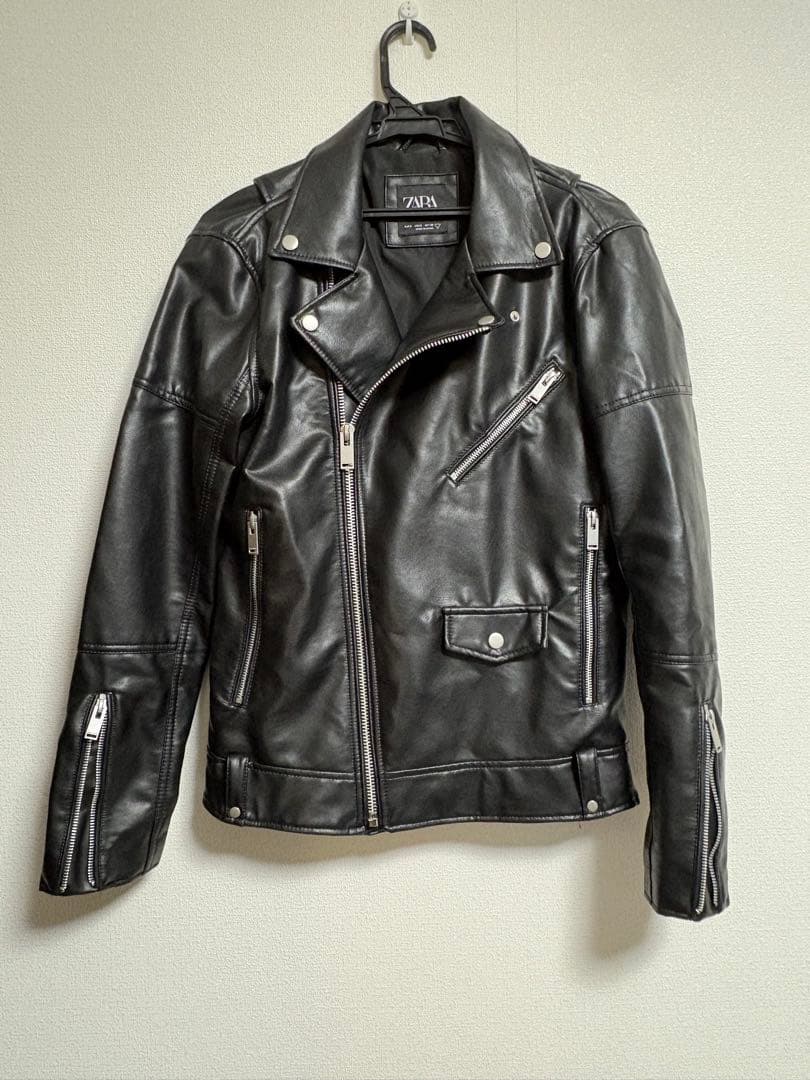ZARA ブラック レザー ダブルライダースジャケット - メルカリ