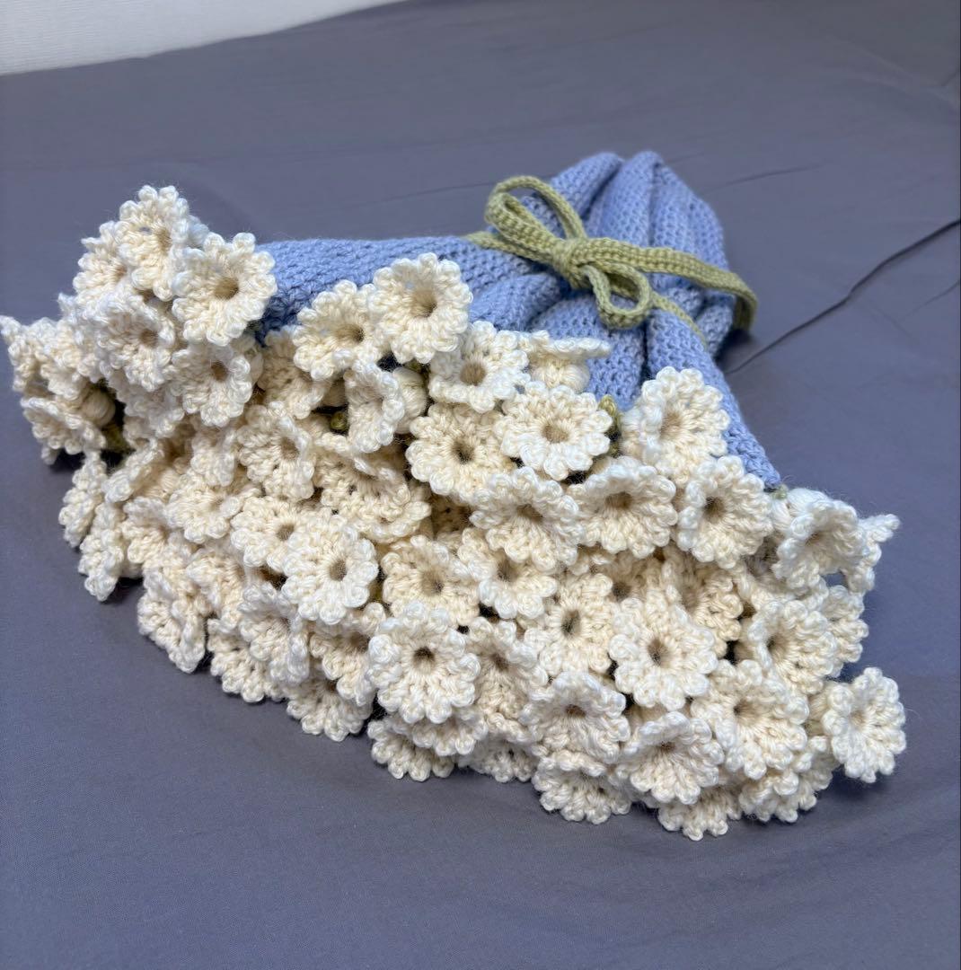 すずらんのブーケブランケット 花束 リボン付 約94cm - メルカリ