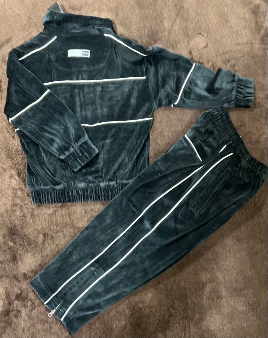 新品⭐️FUBU ベロア風 ジャケット&パンツ 4T約110cm☆kfu56 - メルカリ