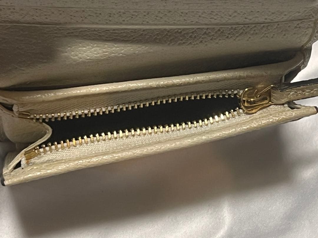 《値下げしました》GUCCI オフィディア マーモント シェリーライン 折り財布