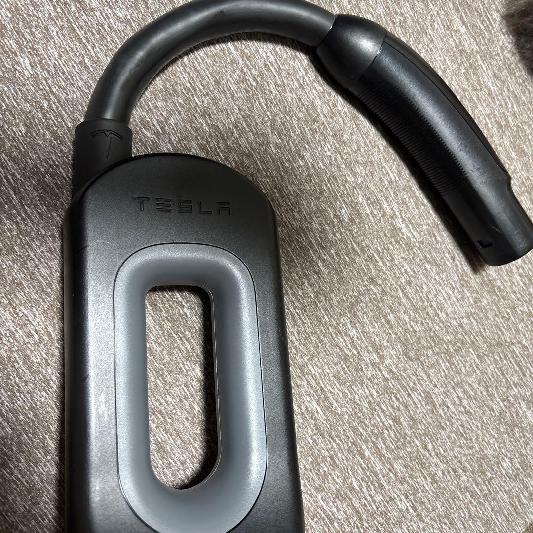 テスラ チャデモアダプター 韓国製 純正 Tesla CHAdeMO 充電器 - メルカリ