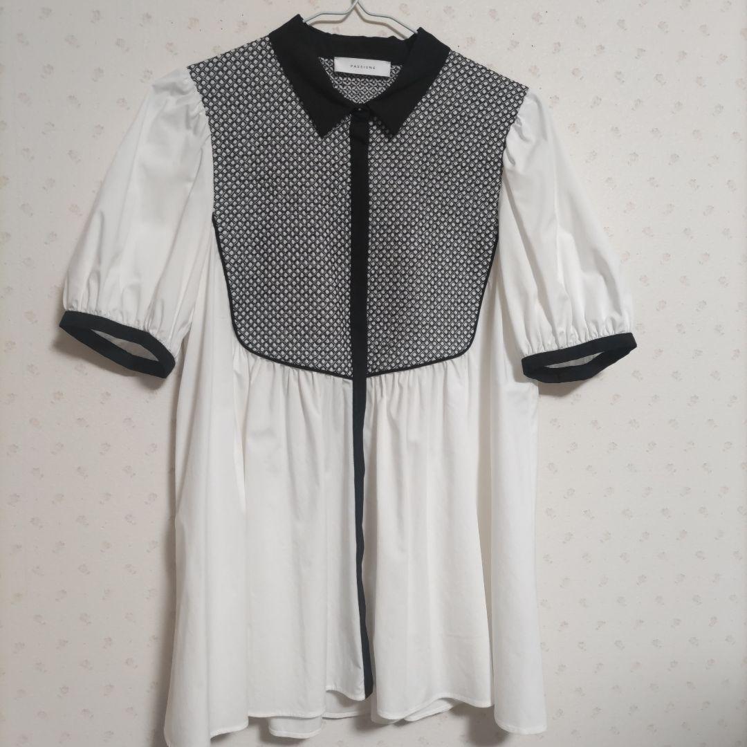 【新品未使用】白黒エンブロイダリーコンビショートスリーブブラウス UNITED ARROWS（ユナイテッドアローズ）の「エンブロイダリー コンビ