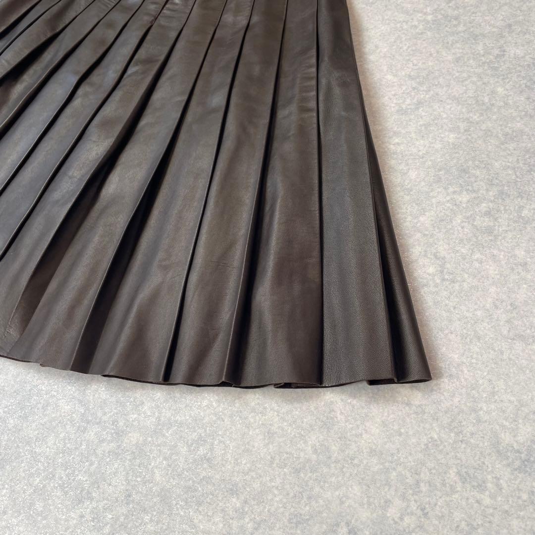 上質 バーバリー ロンドン ラムレザー プリーツスカート ダーク