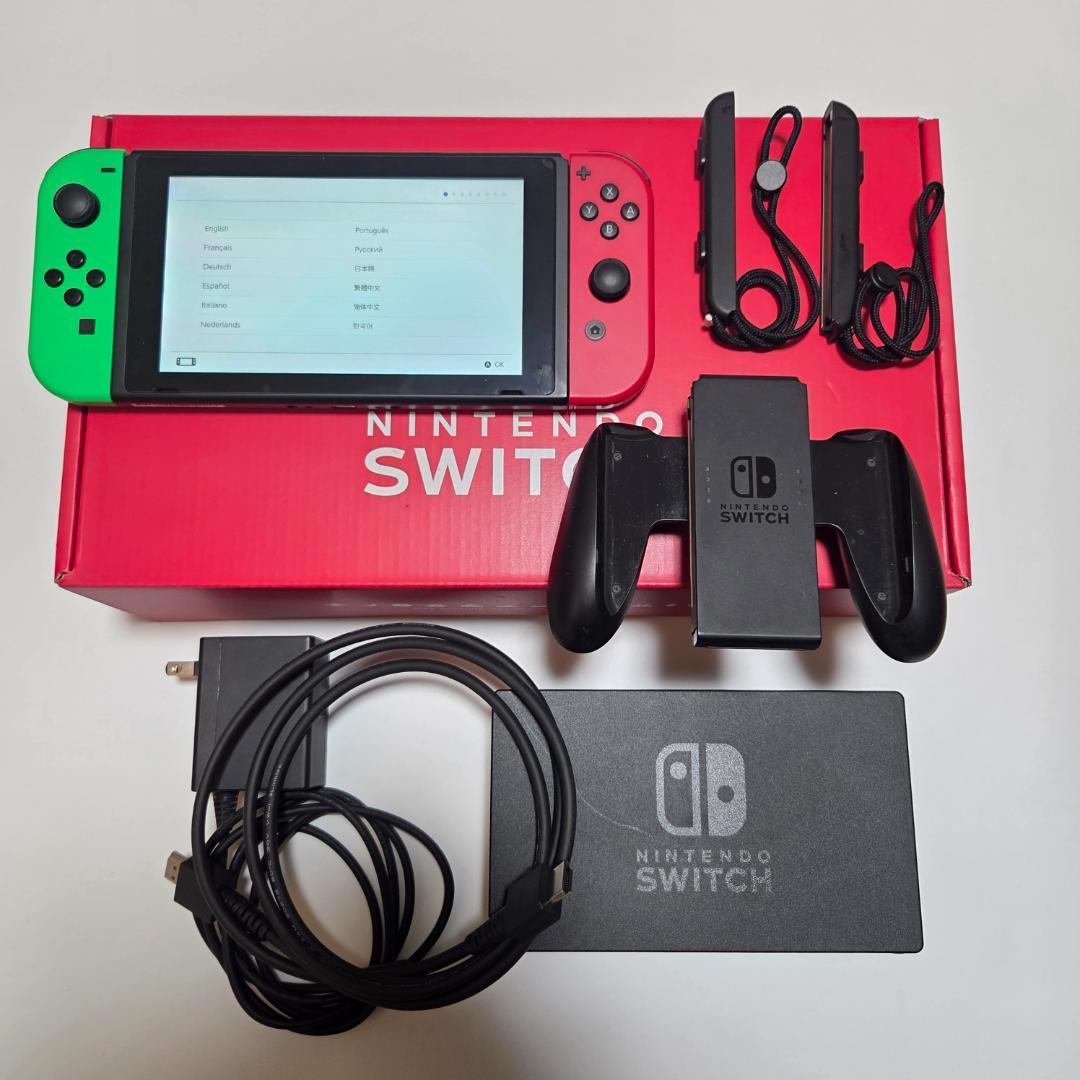 Nintendo Switch 本体 箱付属品完備 ポーチ付 Nintendo Switchファミリー対応コンビネーションポーチブラック