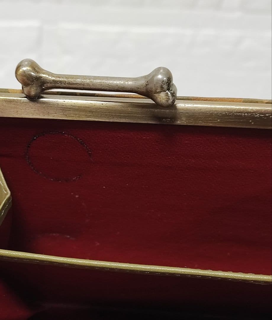 ヴィヴィアン・ウエストウッド スクイグル柄 がま口財布 ボーン