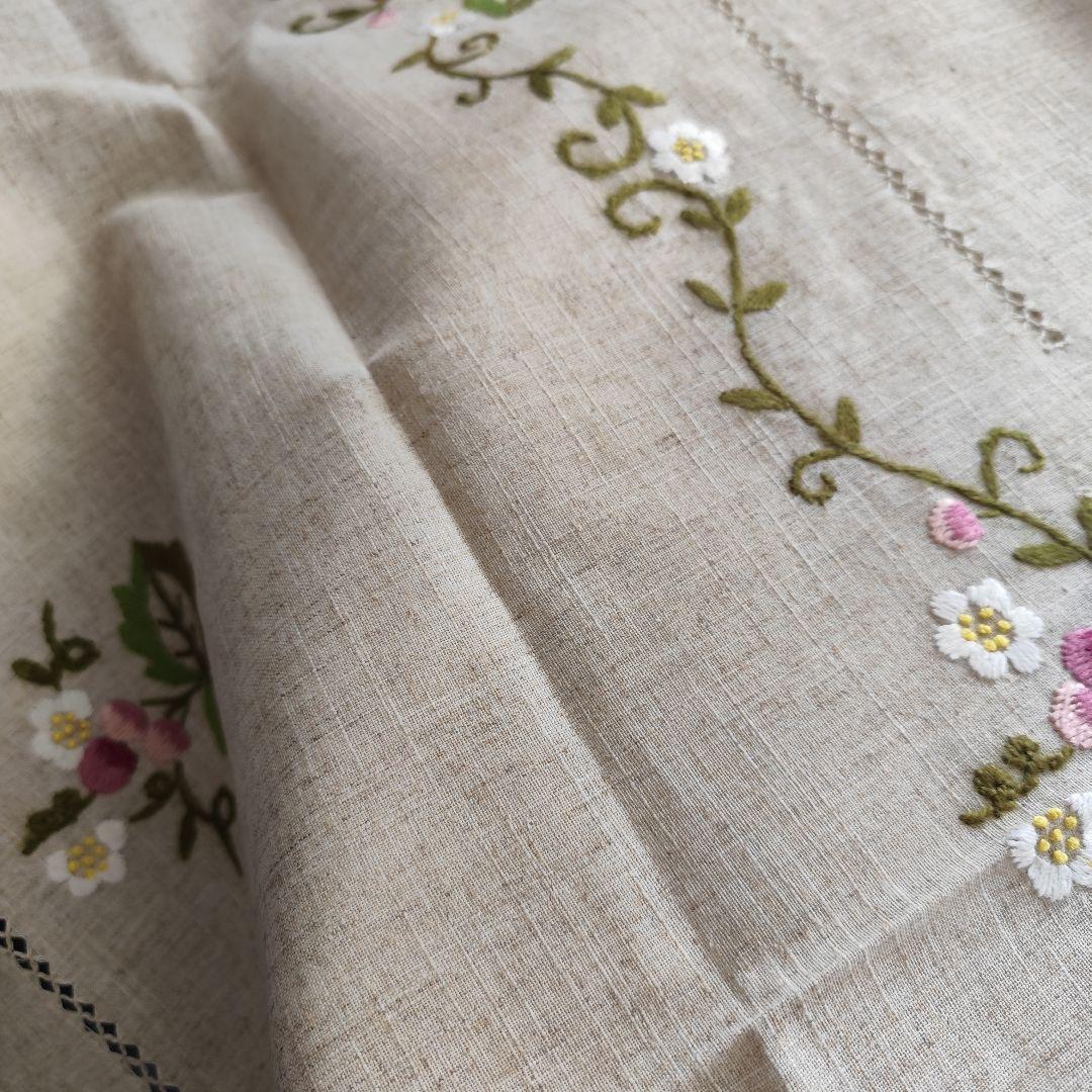 ヴィンテージ 混紡リネン 葡萄蔓 手刺繍 大判テーブルクロス - メルカリ