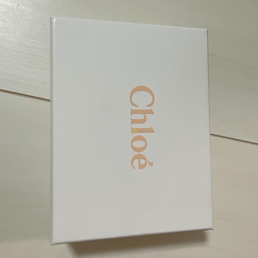 新品 Chloe ダーシー ピアス アシンメトリー スタッズ クロエ - メルカリ