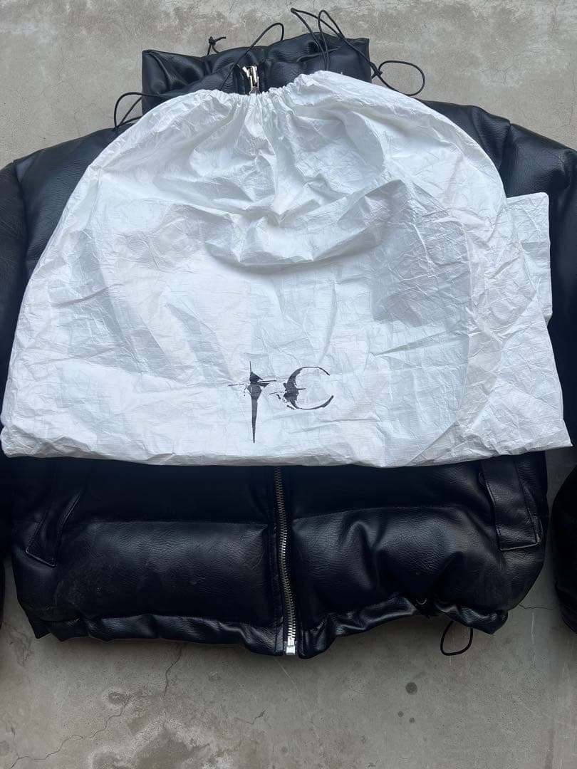 正規品初版 Thug club 1サグクラブ ダウン 希少Sサイズ - メルカリ