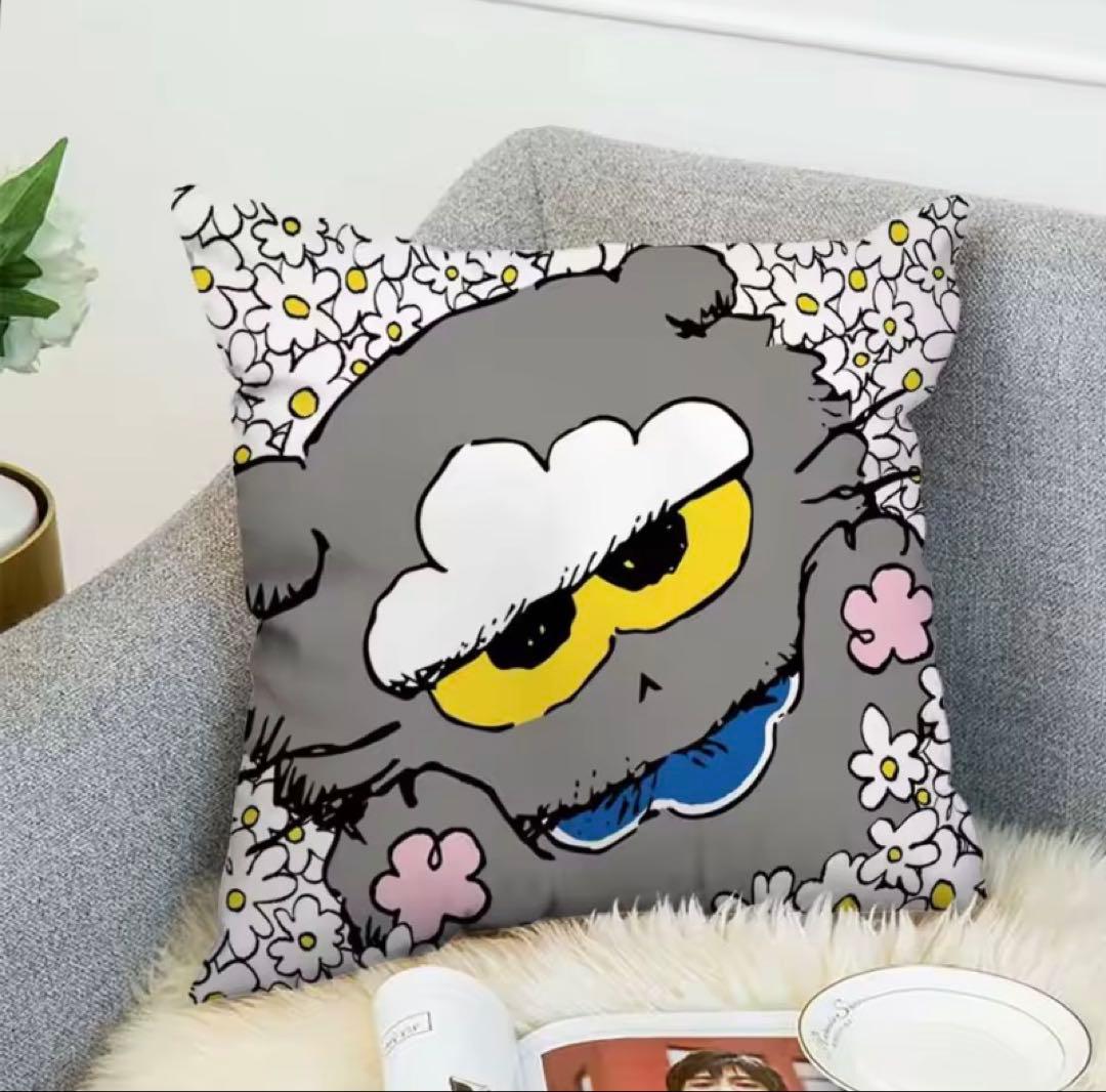 ZOA ZO&FRIENDS G-DRAGONクッションカバー - メルカリ