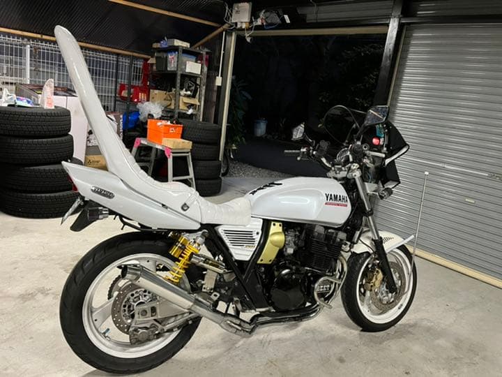 xjr400r XJR 純正テールカウル XJR純正テールカウル 4HM - メルカリ