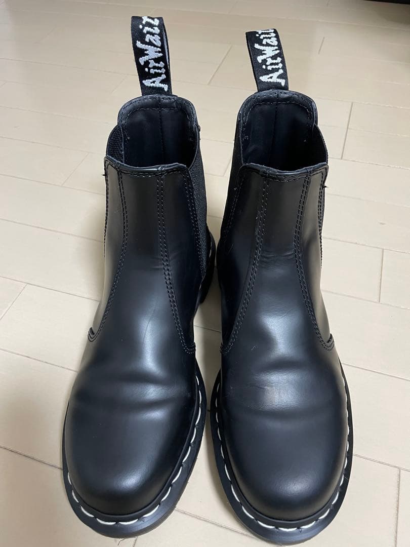 ドクターマーチン　2976 ホワイトステッチ チェルシーブーツ Dr.Martens ドクターマーチン / 2976 WHITE STITCH チェルシーブーツ