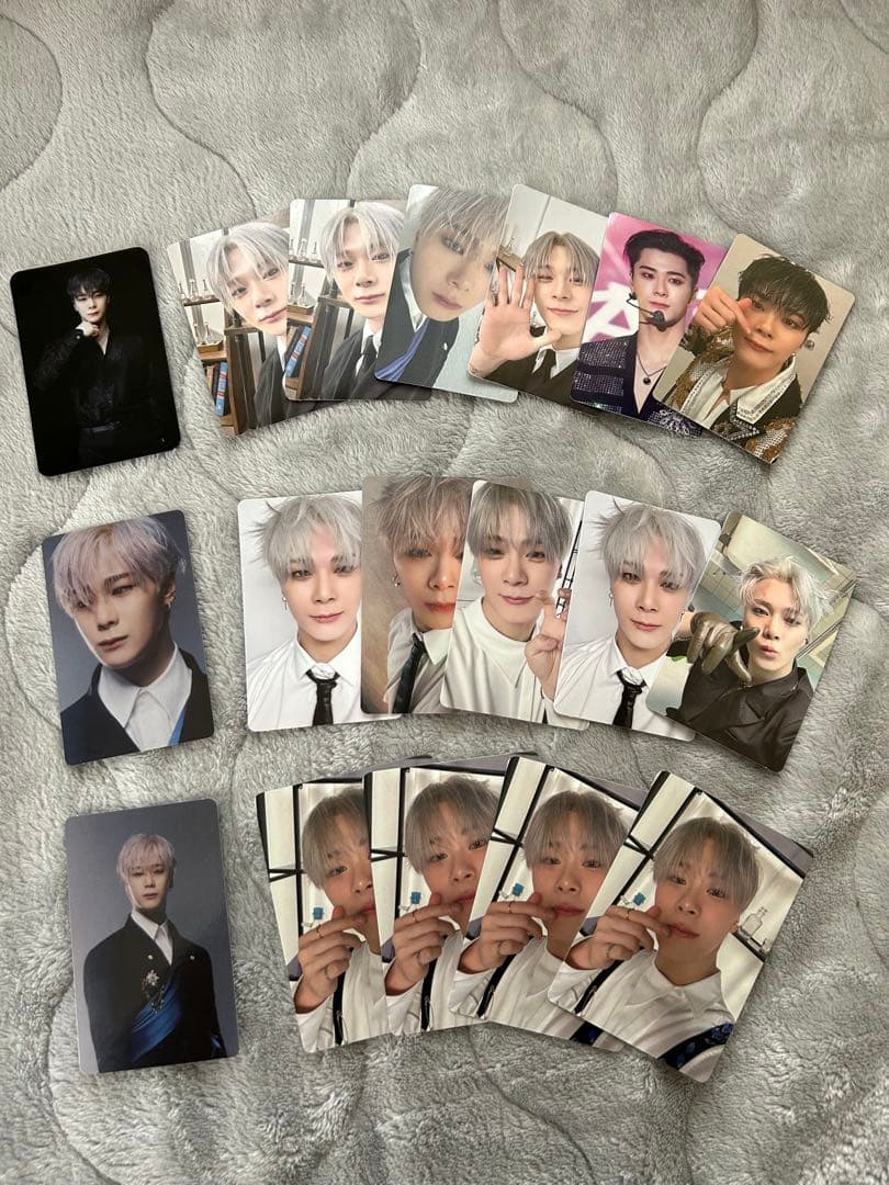 ASTROムンビンMOONBIN トレカセット売り - メルカリ