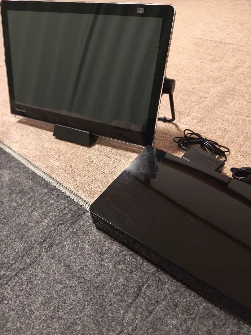 Panasonic 多機能ポータブル防水テレビ UN-TD10S Amazon.co.jp: パナソニック 15V型 ハイビジョン ポータブル 液晶