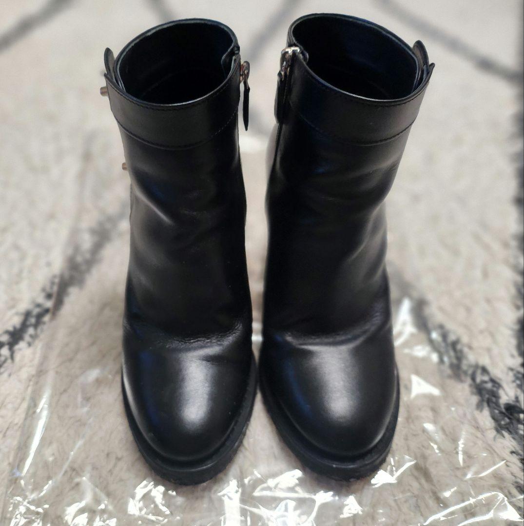 CHANEL 38 2/1ターンロック レザーショートブーツ 黒 - メルカリ