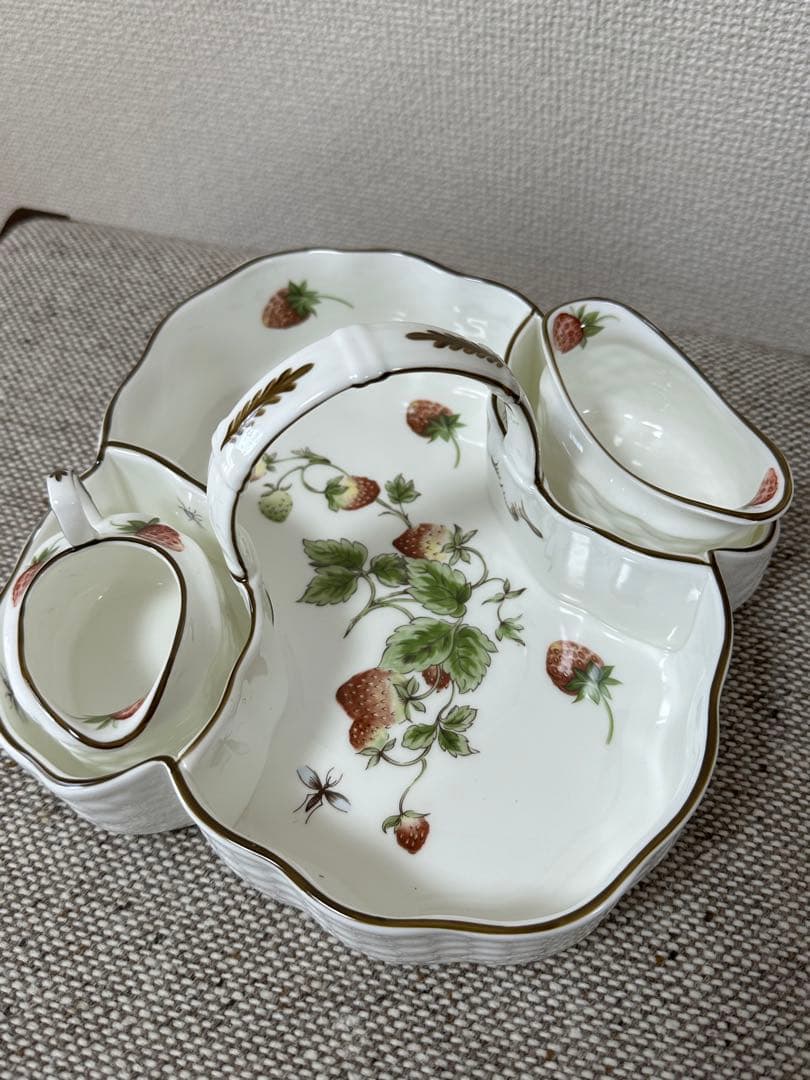 Coalport(コールポート) ストロベリーバスケット/イギリスアンティーク