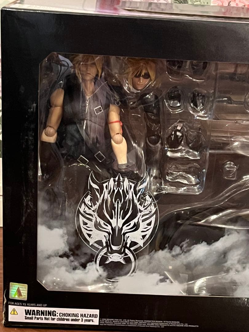 希少 新品 未開封 PLAYARTS改 クラウド・ストライフ&フェンリル