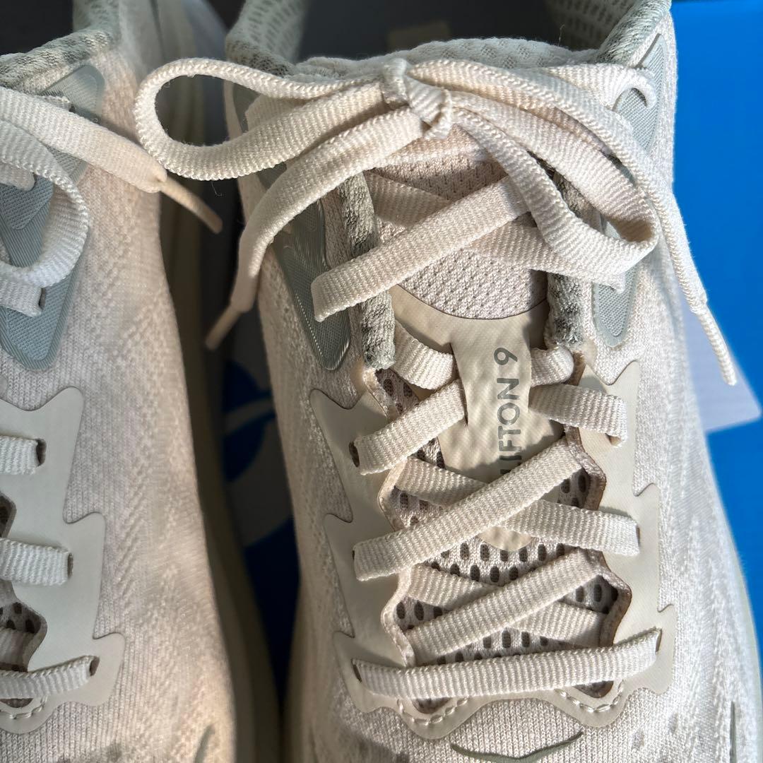 HOKA ホカCLIFTON 9 クリフトン　ベージュ　WIDE 27.5cm