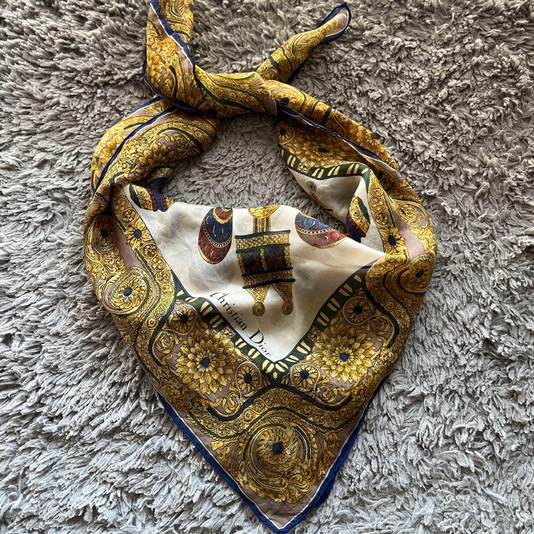 大判 Christian Dior シルクスカーフ - メルカリ