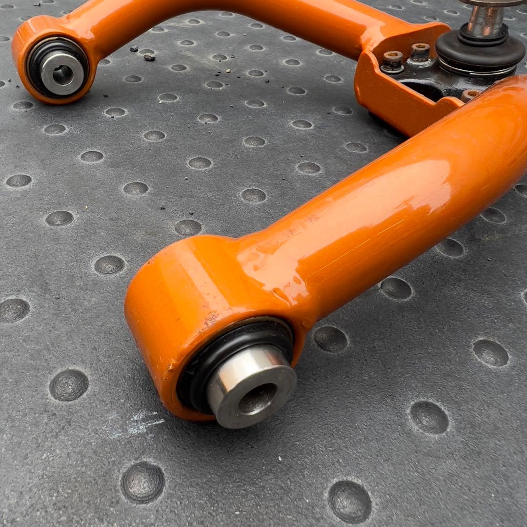 フロント アッパーアーム 18 20 21 クラウン スキッドレーシング