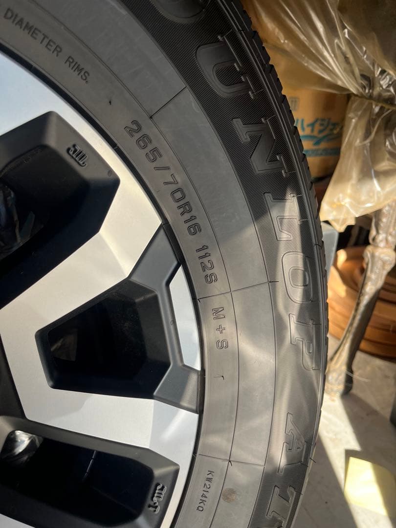 ダンロップGRANDTREK未使用品x4 ホイール付き（ランクル70純正品