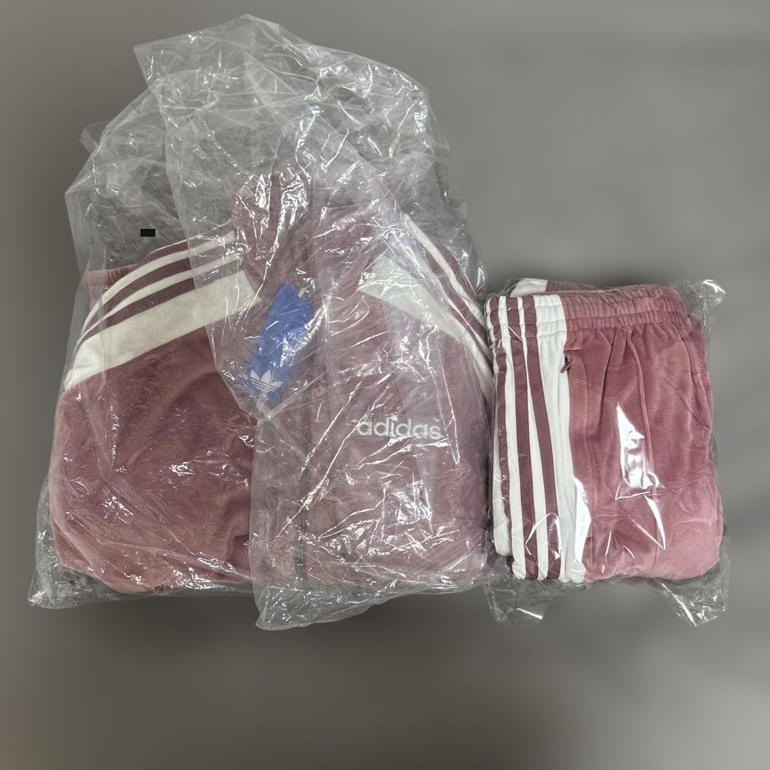 adidas Originals ピンクセットアップ Lサイズ 即完売商品 - メルカリ