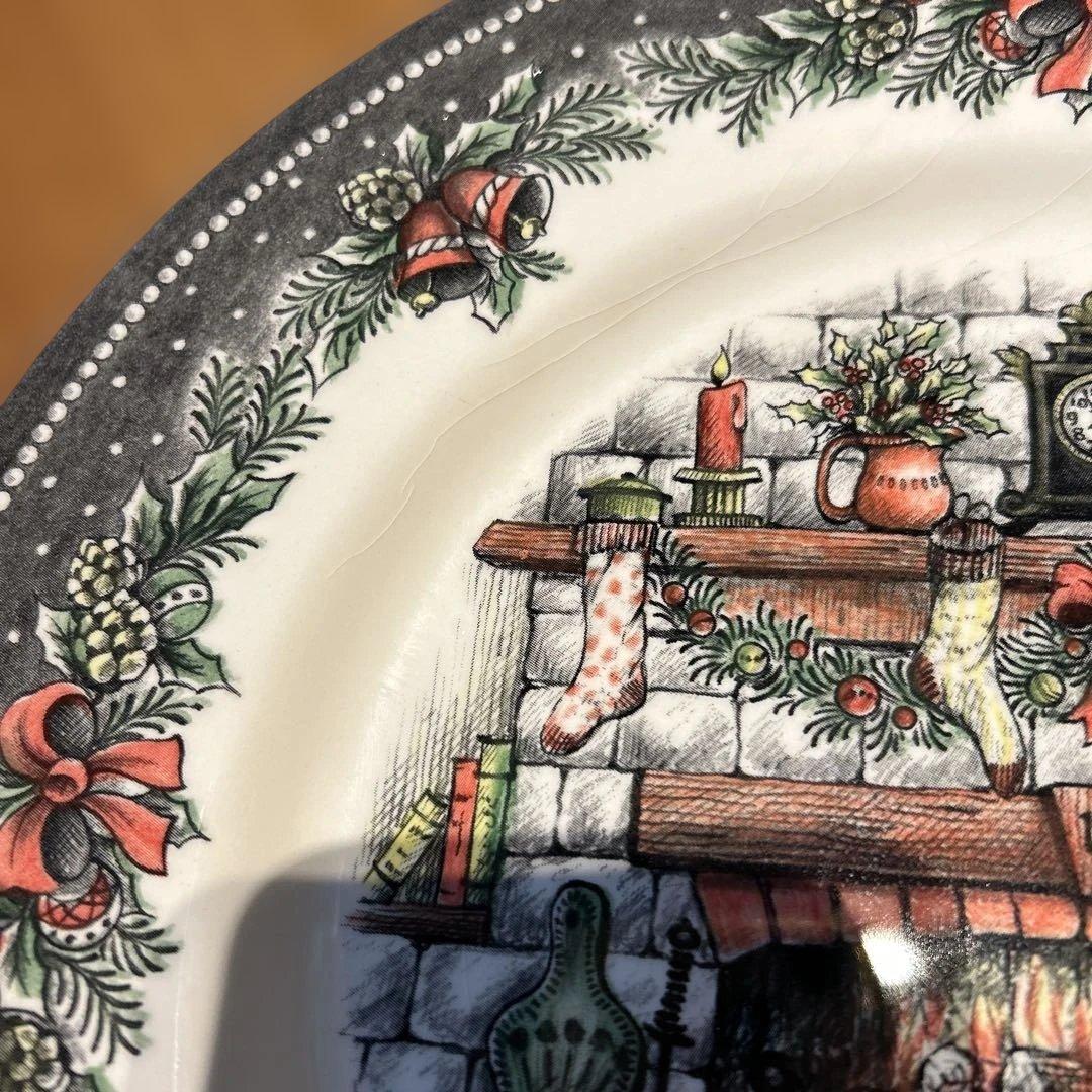 ロイヤルスタッフォード ROYAL STAFFORD クリスマスプレート4枚