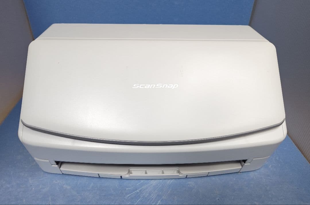 たまった書類を一気にスキャン 富士通 ScanSnap iX1500（白）使用並