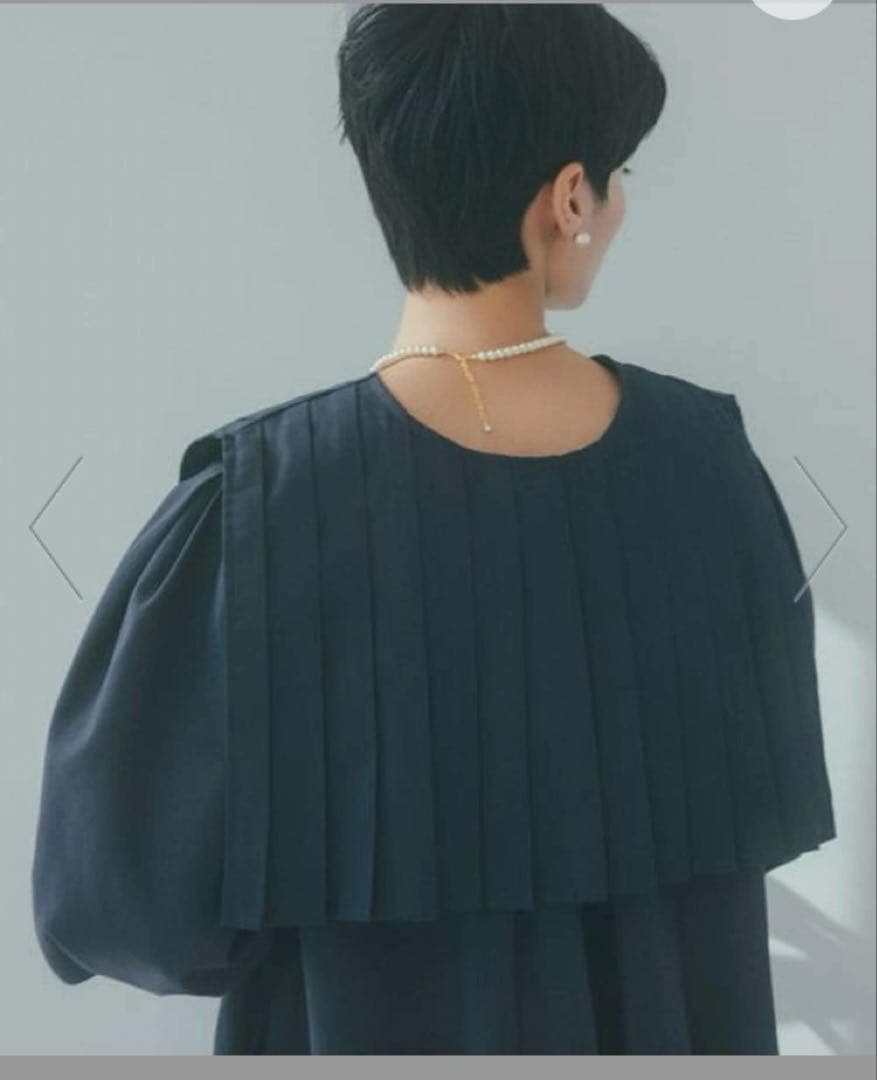 新品《natural by clip》プリーツ襟タックワンピース