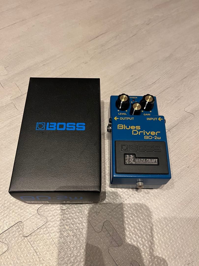 BOSS Blues D BD-2W 箱付き　保証書付き 中古】BOSS / BD-2-B50A Blues Driver BOSS 50th Anniversary オーバー