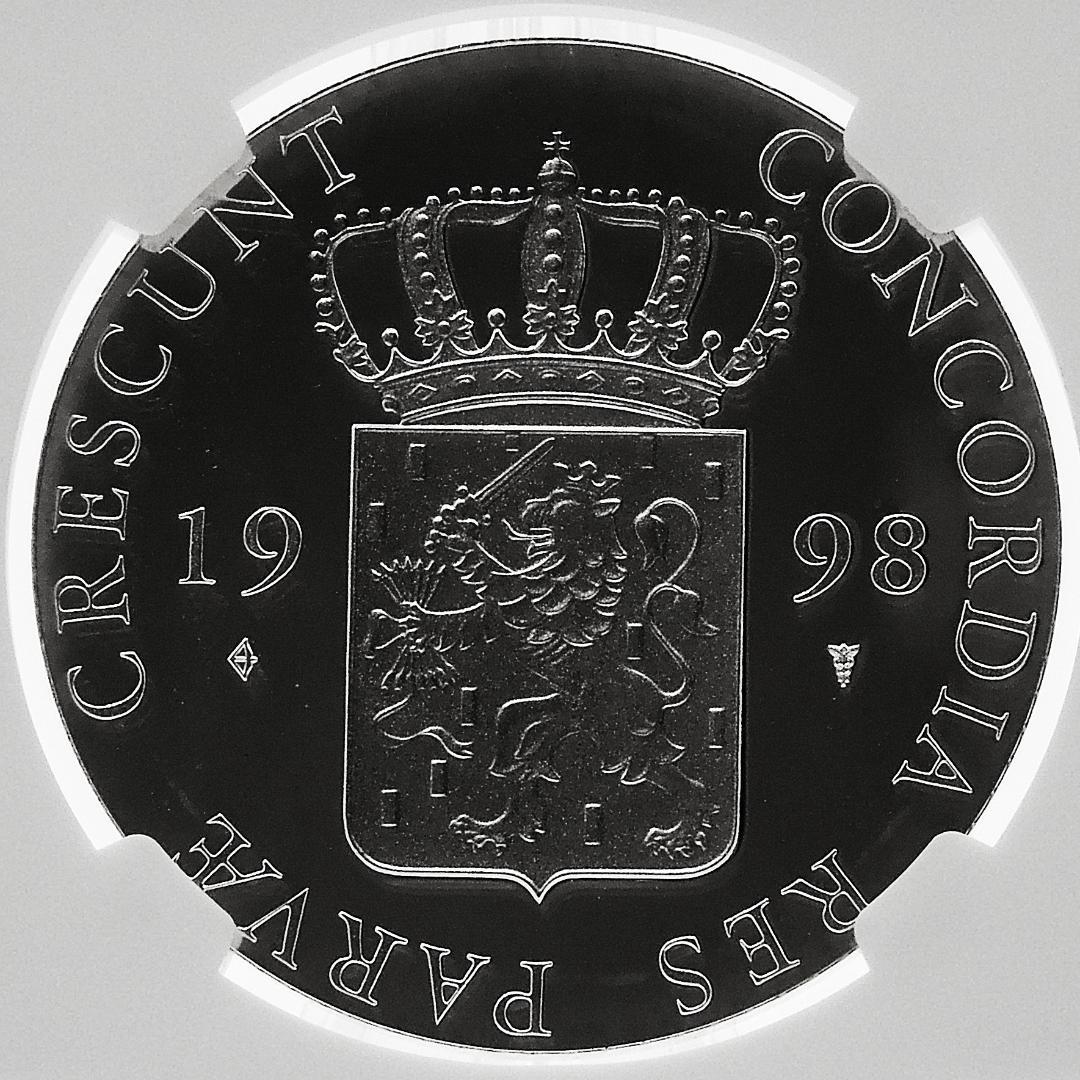 世界に4枚】1998年 オランダ ダカット 銀貨 NGC PF68 UCAM - メルカリ