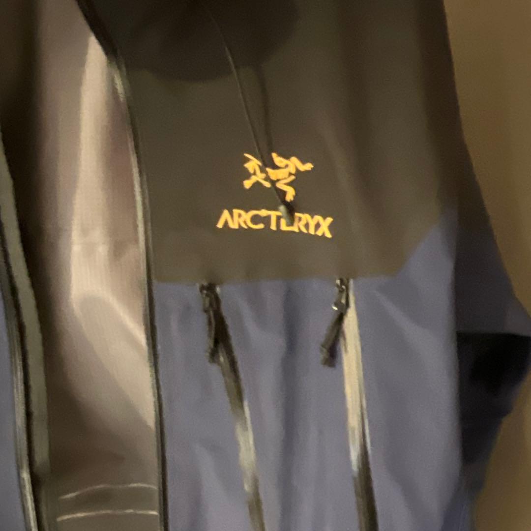 お値引き1末までArc'teryx BEAMS Theta AR 40周年シータ - メルカリ