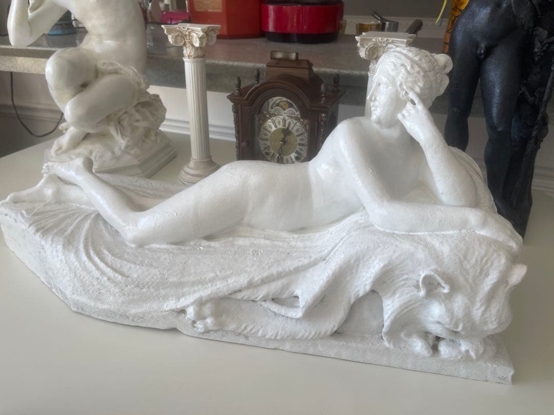 ローマ神話 ナイアド像 statue of a Naiad 58 cm Naiade (River Nymph) | 19th & 20th Century Sculpture | 2024