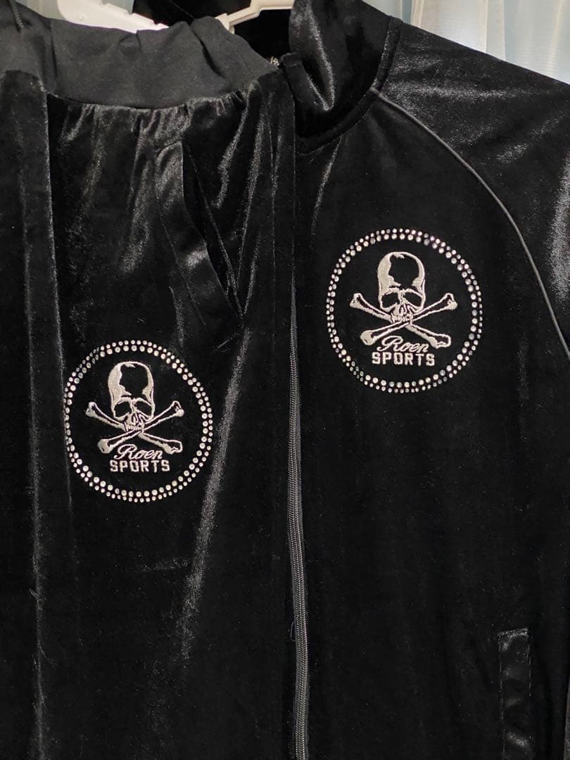 Roenロエン❤︎ラインストーン❤︎スカル部屋着ベロア❤︎光沢