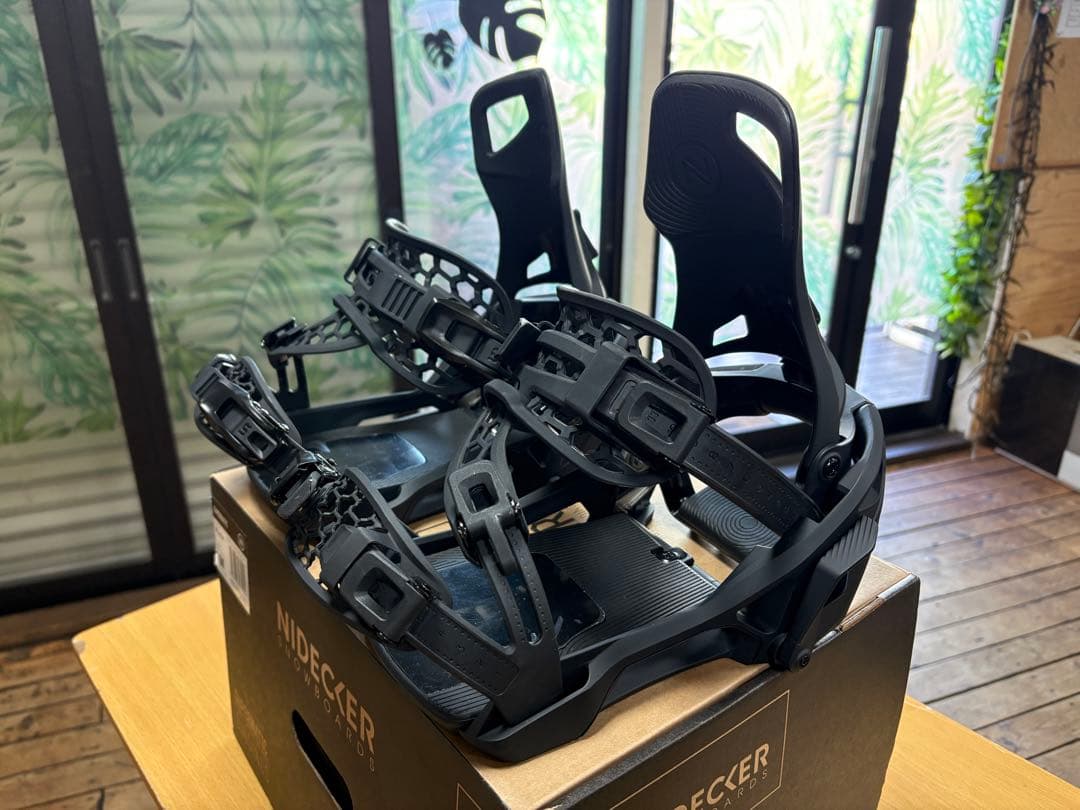 NIDECKERバインディング新品