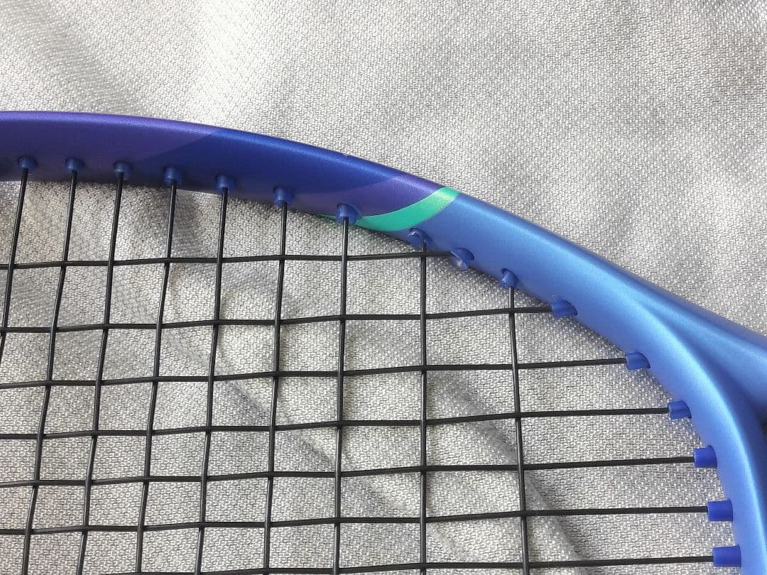 EZONE98（シューズケース新品付） YONEXイーゾーンテニスラケットG2