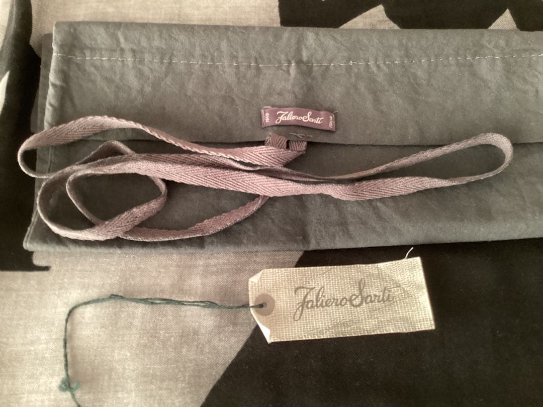 ファリエロ サルティ 大判ストール モダールカシミヤ ディズニーメリー