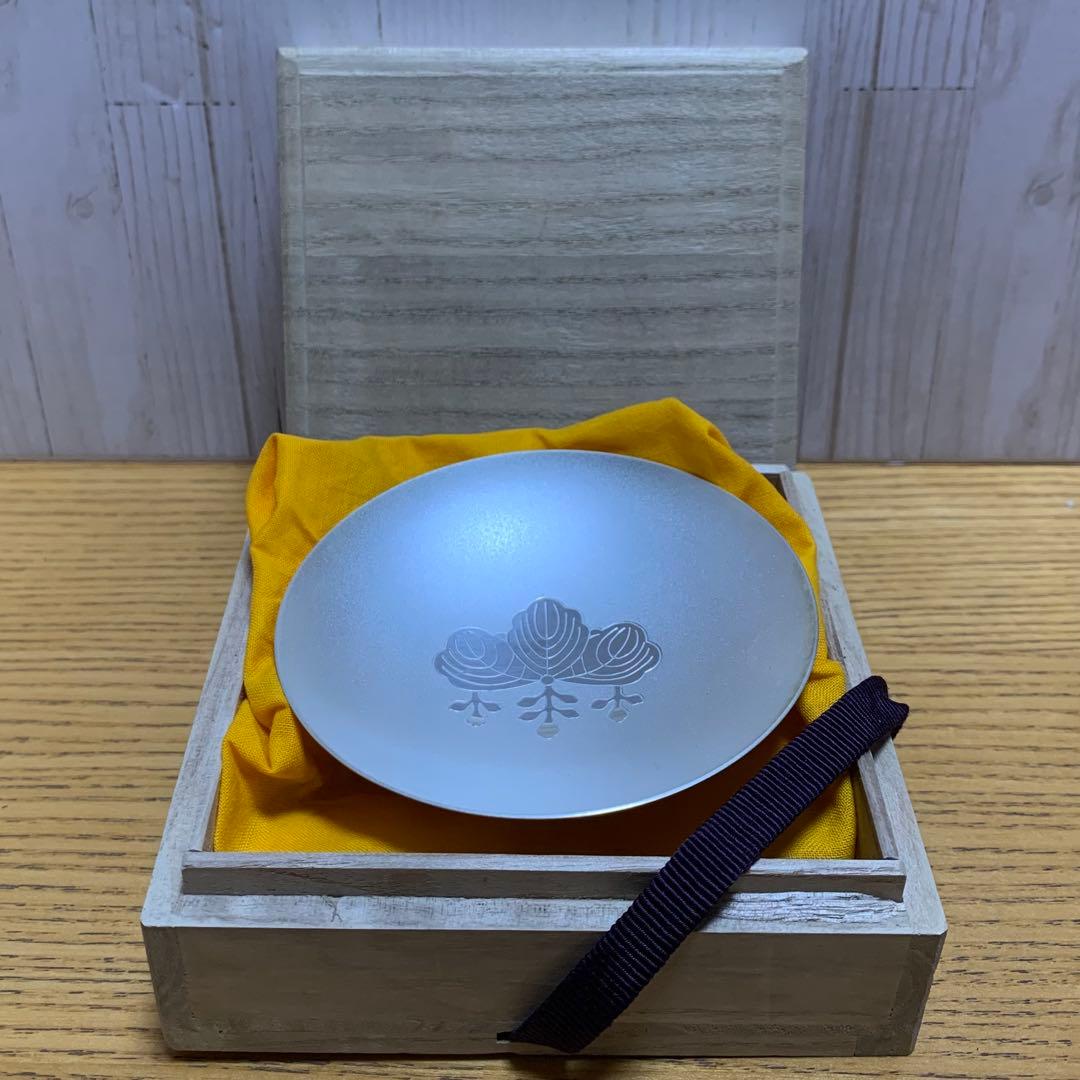 銀盃　純銀 花柄皿 木箱入り 103308223_o1.jpg?