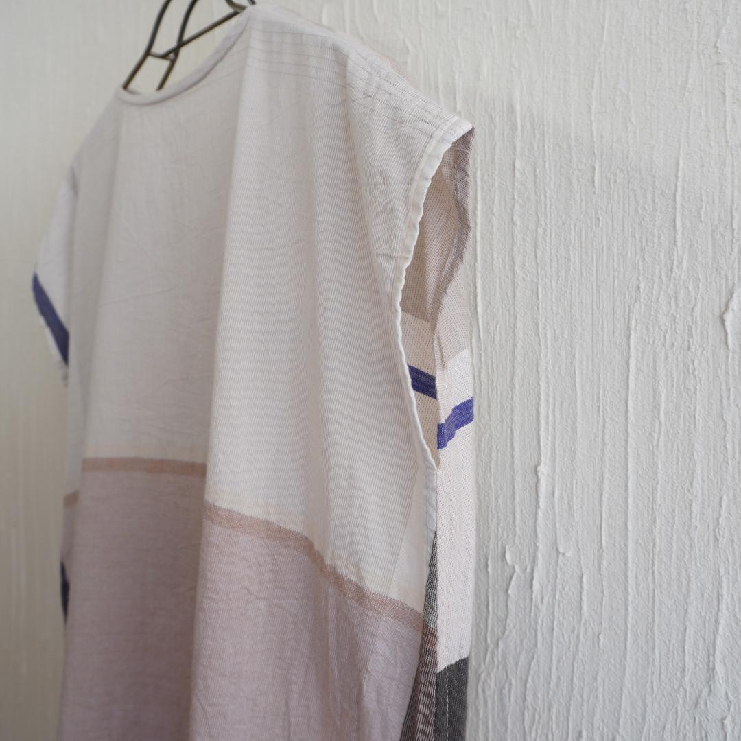 【美品】tamaki niime　ストンTショート