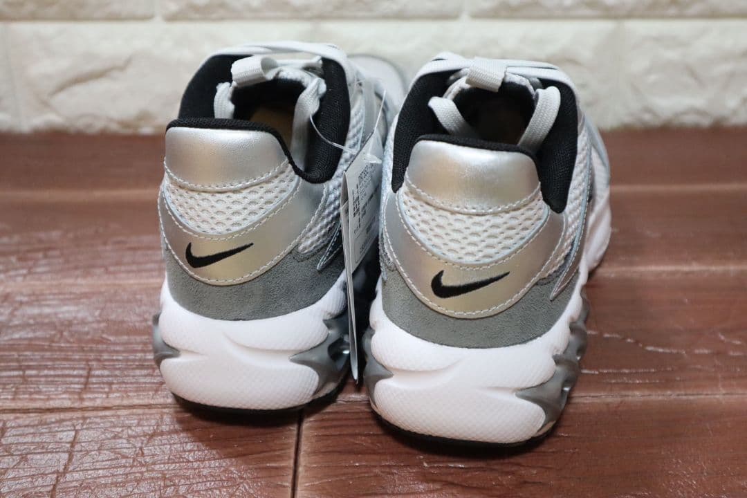 新品 25㎝ NIKE W ナイキ ZOOM AIR FIRE シルバー - メルカリ