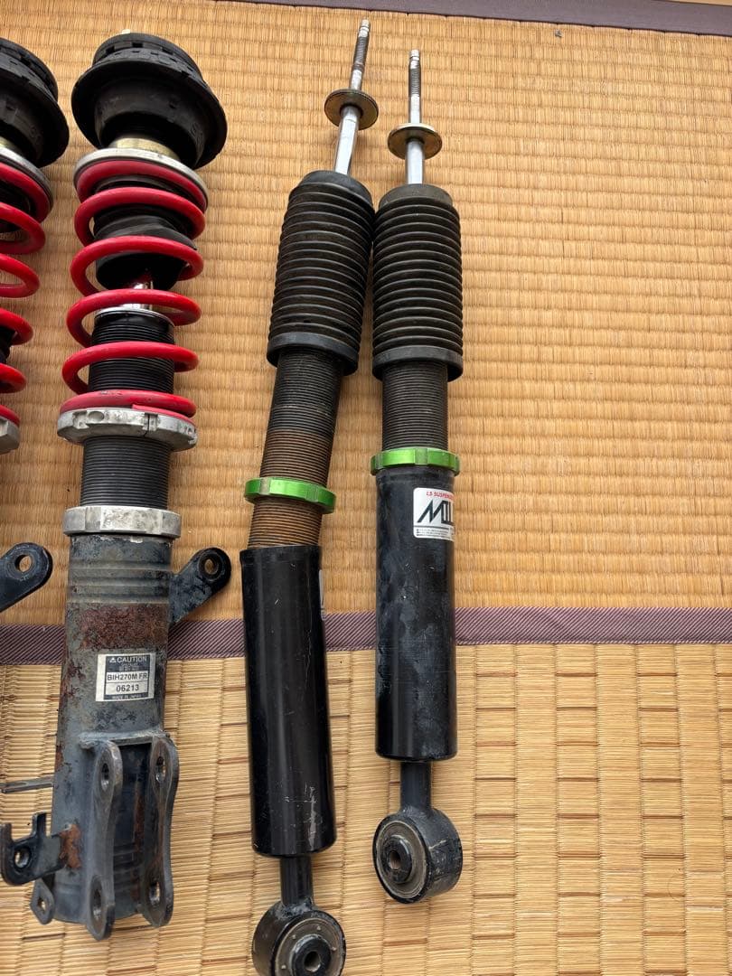 フィット ge8 車高調 前後違うメーカー リアジャンク