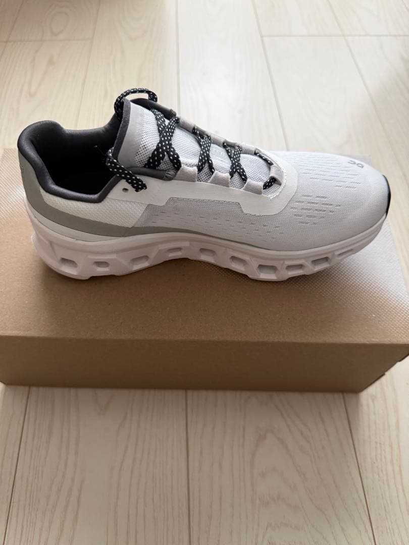 On Cloudmonster/オン クラウドモンスター　23.5cm ホワイト