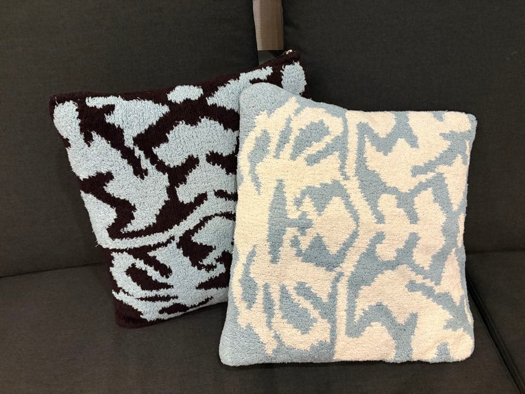 カシウエア クッションカバー2個セット CUSHION COVER / SOLID(カバーのみ medium gray): HOME | kashwere