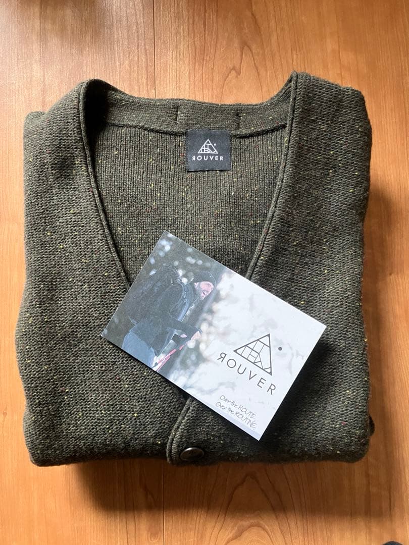 ROUVER （ルーバー）ネップカーデ・メリノウール