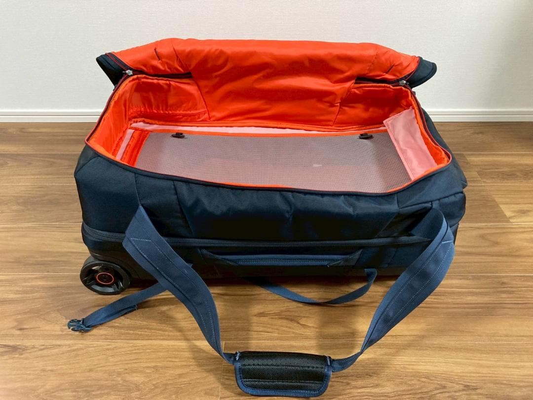 生産終了品 新品】老舗高級ブランド THULE 大型スーツケース 75L