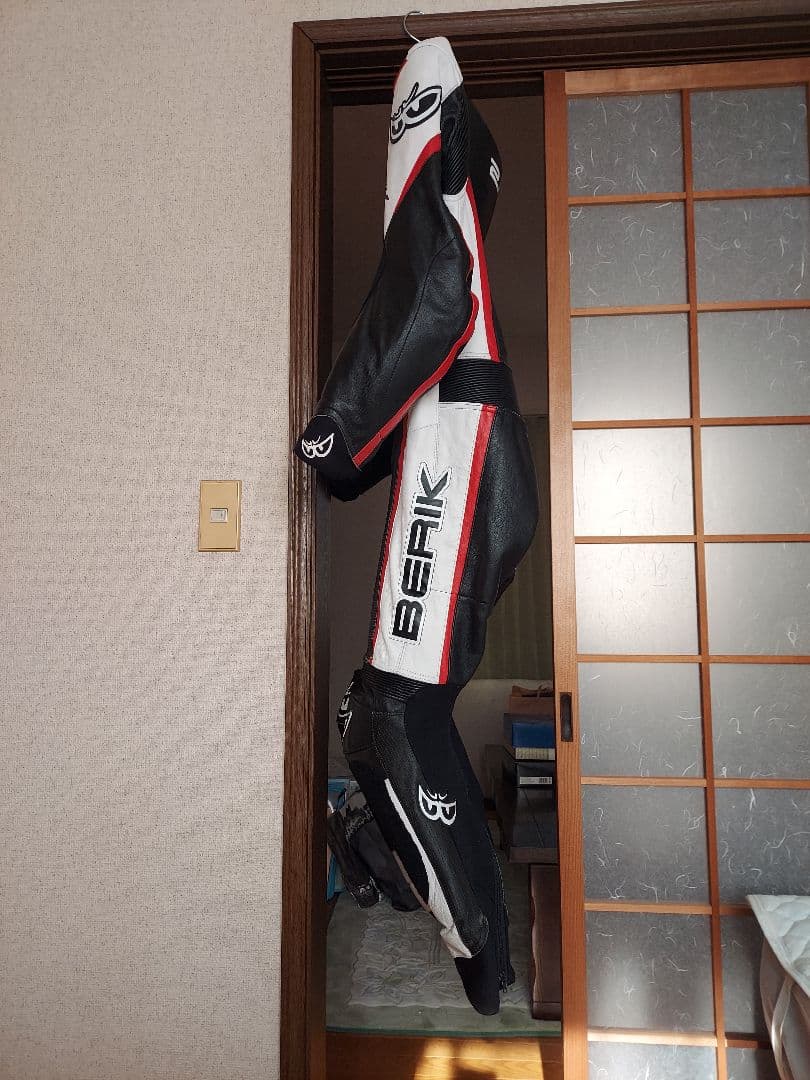 希少】BERIK ベリック レーシングスーツ ツナギ MFJ公認 54 - メルカリ
